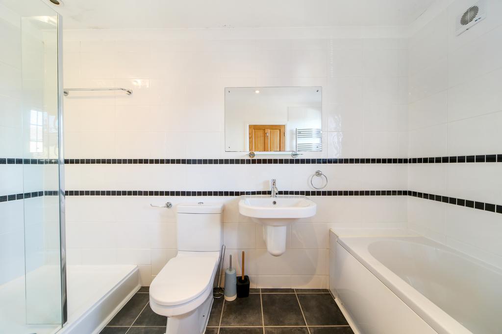 En Suite.jpg