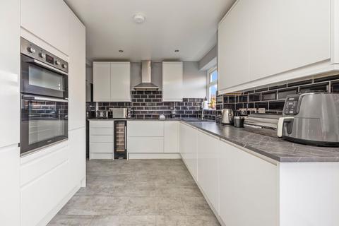 3 bedroom terraced house for sale, The Hollow, Crawley RH11