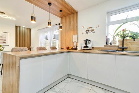 3 bedroom semi-detached house for sale, Wyther Park Place, LEEDS