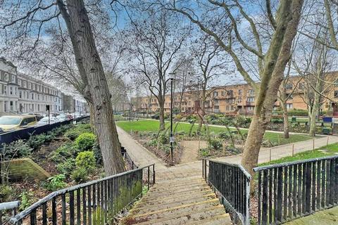 1 bedroom flat for sale, Tavistock Road, London