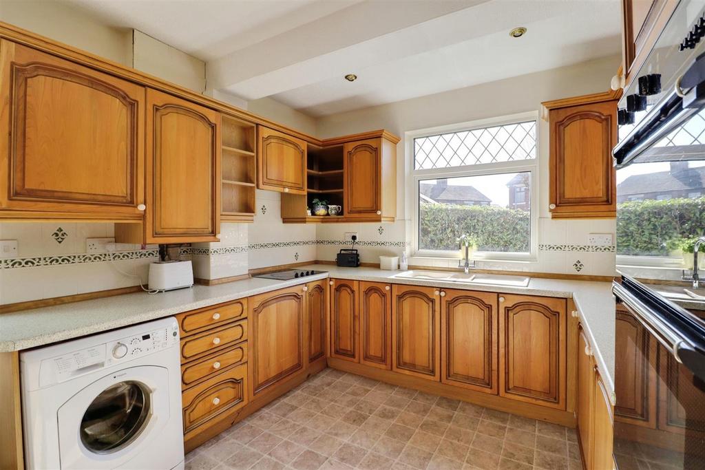 1977d031-IMG 9737-IMG 9739.jpg