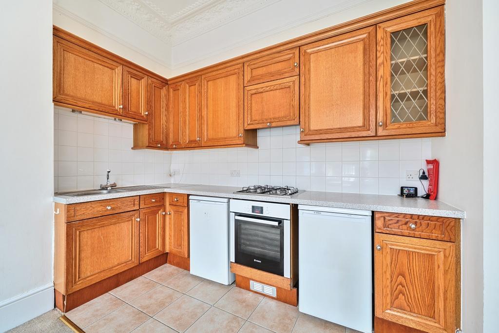 1299799-1-6836dee...