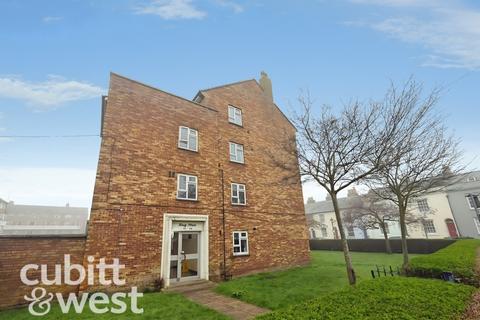 3 bedroom apartment to rent, King Street Southsea PO5