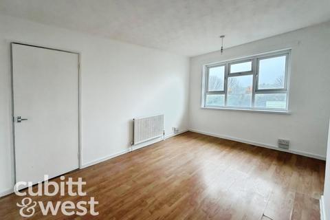 3 bedroom apartment to rent, King Street Southsea PO5