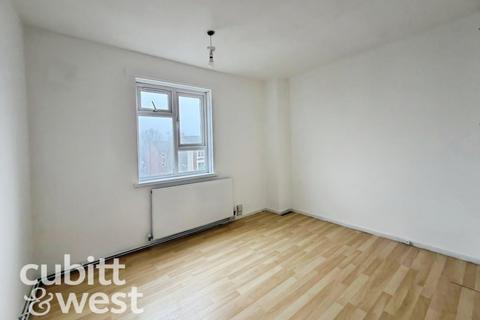 3 bedroom apartment to rent, King Street Southsea PO5