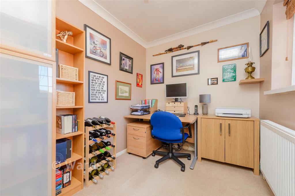 Bedroom 4/Study