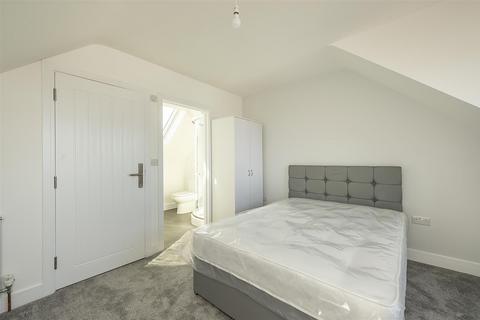 1 bedroom in a house share to rent, Hatfield Road, St. Albans