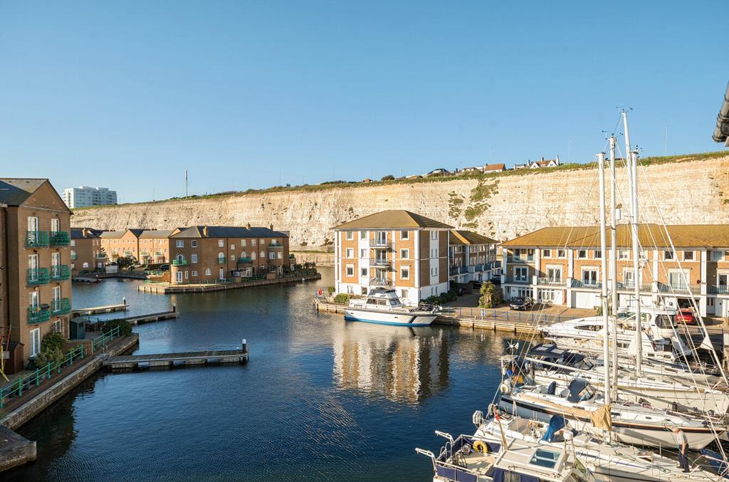 1432535-3-69bb407...