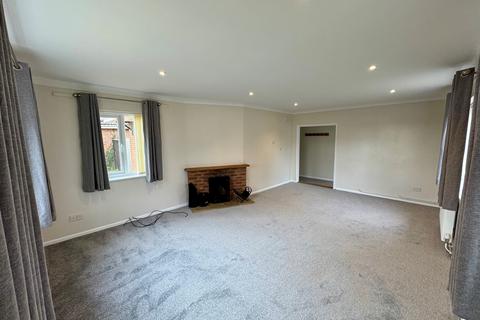 3 bedroom bungalow to rent, South Street, Hockwold