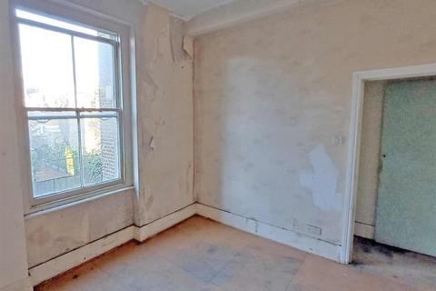 1 bedroom flat for sale, Gunterstone Road, London