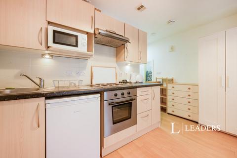 Studio to rent, The Roundhouse, Gunwharf Quays, Portsmouth, PO1