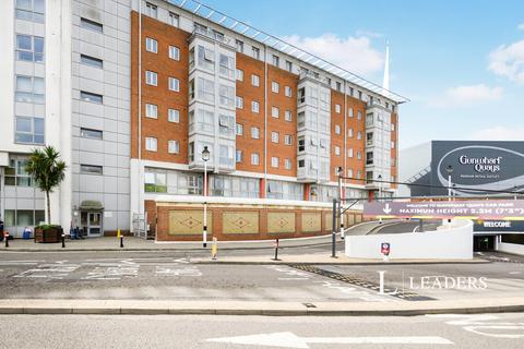 Studio to rent, The Roundhouse, Gunwharf Quays, Portsmouth, PO1