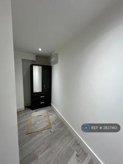 Studio to rent, Drayton Park Mews, London, N5