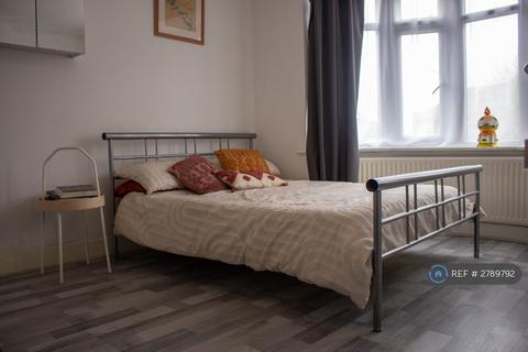 1 bedroom in a house share to rent, Brampton Grove, Wembley, HA9