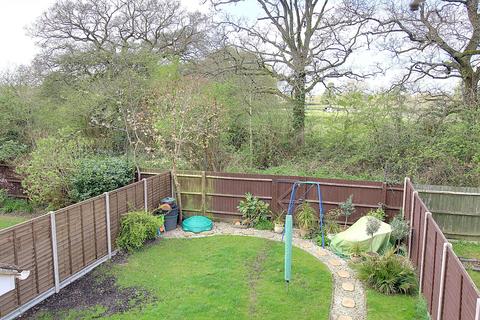 undefined, Hop Garden Road, Hook RG27