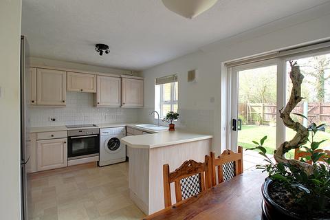 undefined, Hop Garden Road, Hook RG27