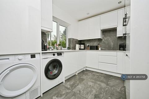 undefined, Springfield, Bushey Heath, WD23