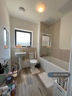 2 bedroom flat to rent, Orion House, Uxbridge, UB10