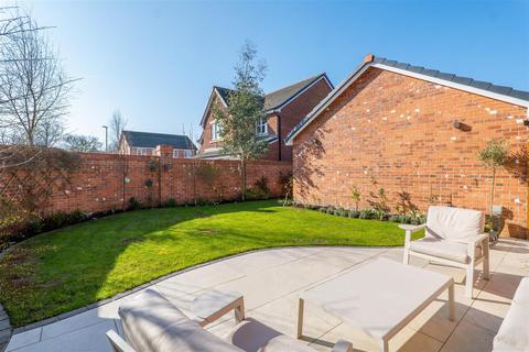 3 bedroom detached house for sale, Shaw Green Crescent, Euxton, Chorley