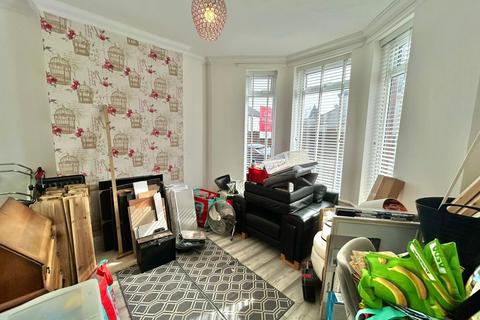 4 bedroom semi-detached house for sale, Woodchurch Lane, Birkenhead, Merseyside, CH42