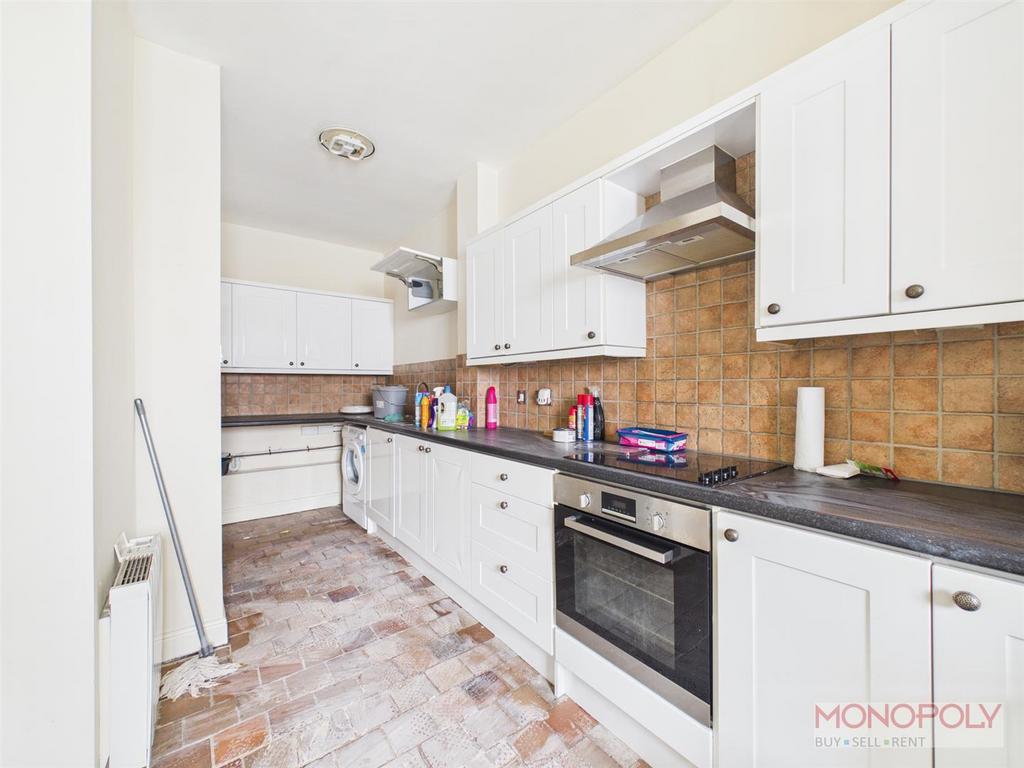 CAM01943 G0-PR0638-STILL005.jpg