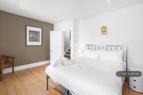 3 bedroom terraced house to rent, Lawford Road, London, N1