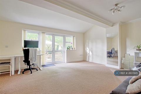 2 bedroom flat to rent, Union Lane, Cambridge, CB4