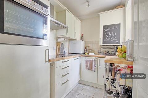 2 bedroom flat to rent, Union Lane, Cambridge, CB4