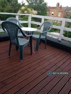 3 bedroom flat to rent, Sirdar Road, London, N22