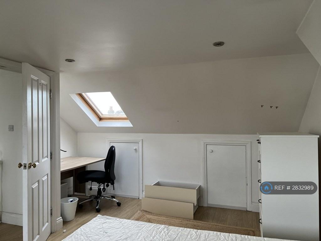 Bedroom 2nd Floor