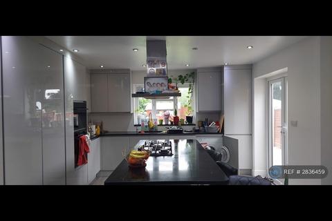 undefined, Kingston Avenue, Bedfont, TW14