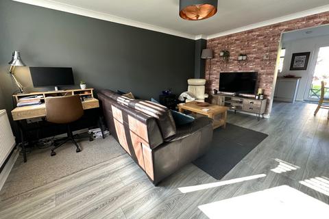 3 bedroom detached house for sale, Station Road, BAGSHOT GU19