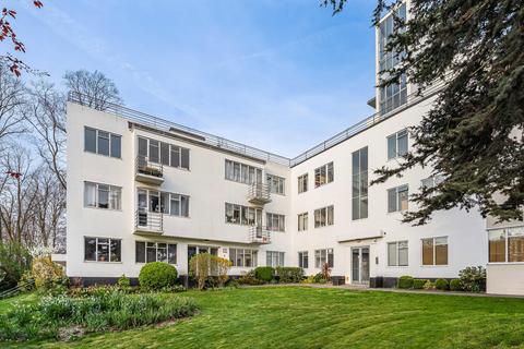 Streatham Hill, London, SW2