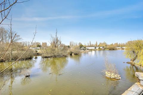 undefined, Goose Island, Billing Aquadrome, Northampton, Northamptonshire, NN3