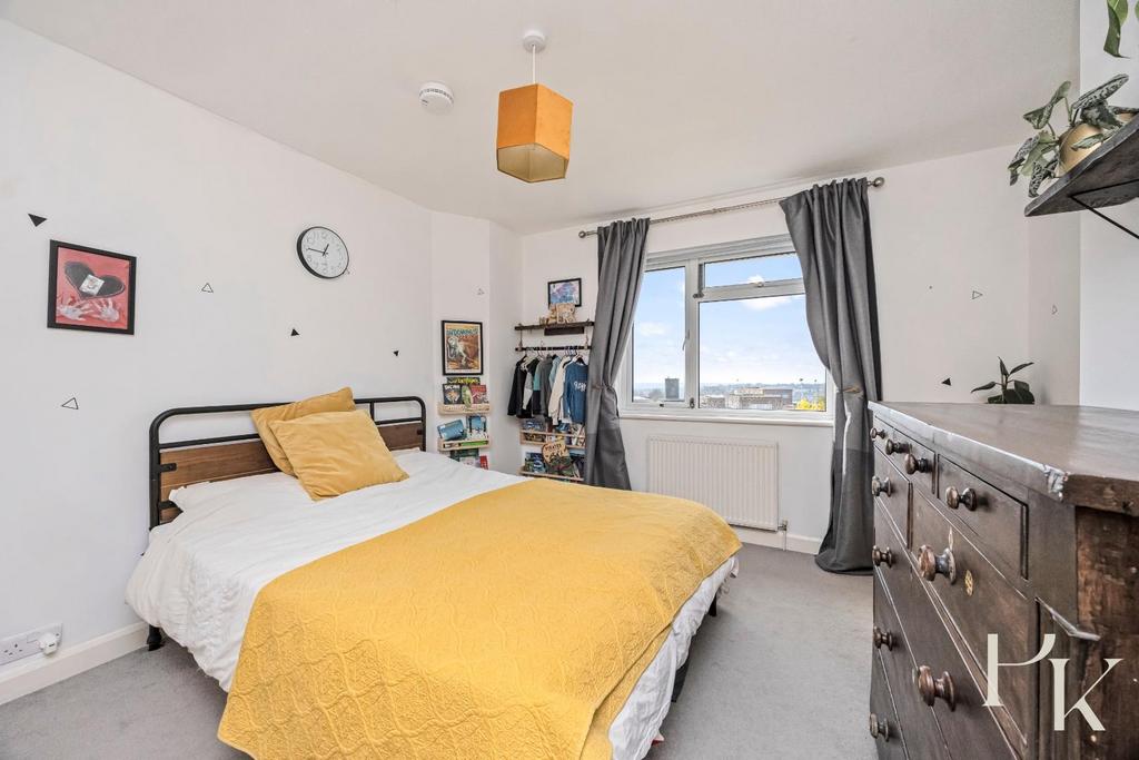 Poplar Avenue, 110-013.JPG