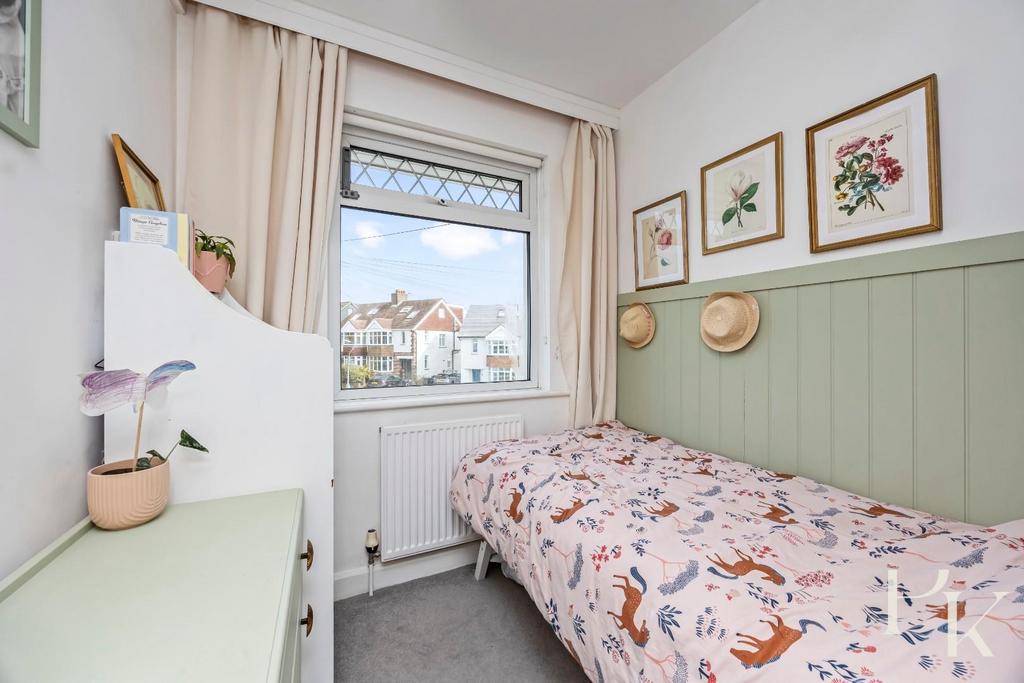 Poplar Avenue, 110-015.JPG