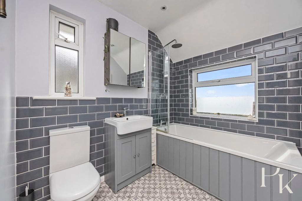 Poplar Avenue, 110-014.JPG