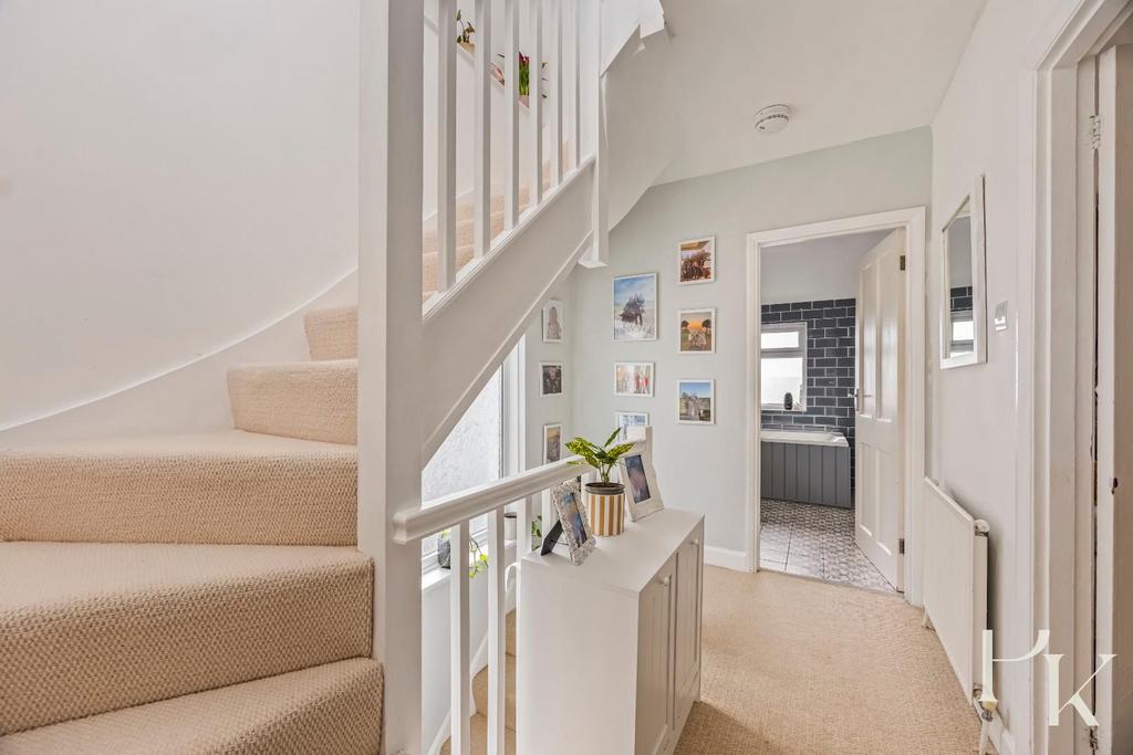 Poplar Avenue, 110-017.JPG