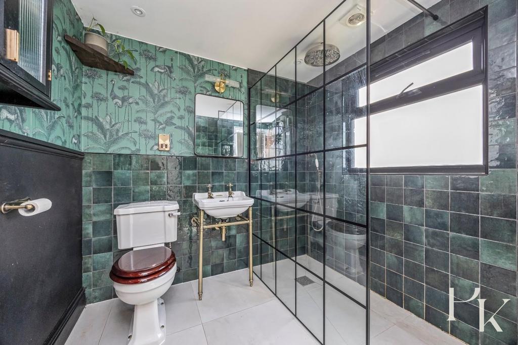 Poplar Avenue, 110-020.JPG