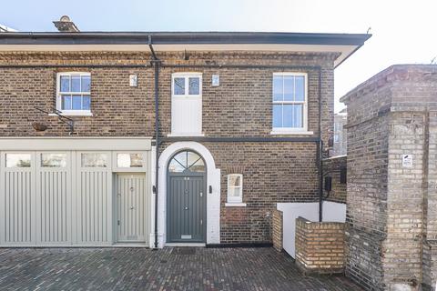 undefined, Cedars Mews, London, SW4