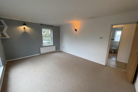 2 bedroom flat for sale, Christchurch Court, 77 Christchurch Road, Cheltenham
