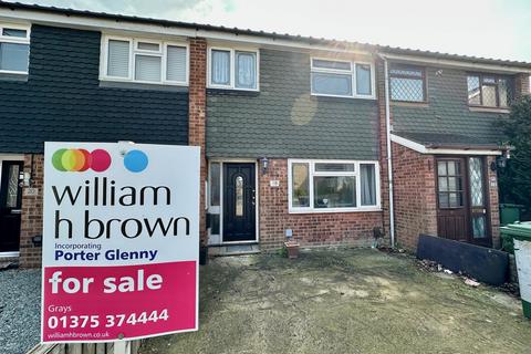 3 bedroom terraced house for sale, Maycroft Gardens, Grays