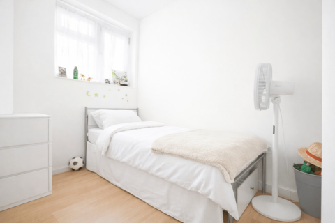 3 bedroom flat for sale, Lowder House, Wapping Lane, London E1W 2RJ