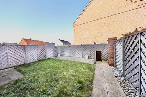 undefined, Hamlet Drive, Kingswood, Hull