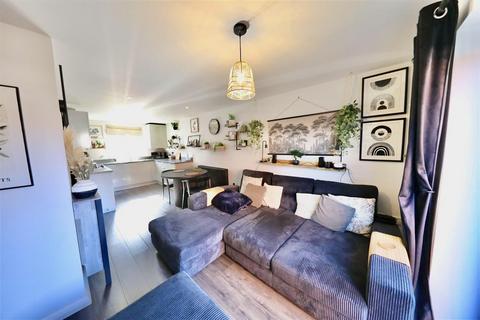 undefined, Hamlet Drive, Kingswood, Hull