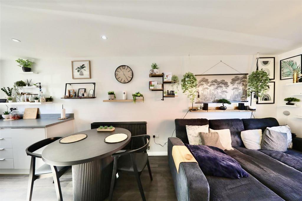 Living/kitchen/diner