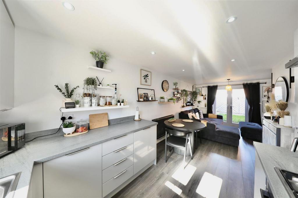 Living/kitchen/diner