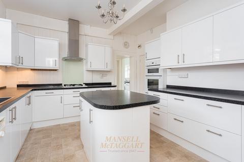 4 bedroom detached house for sale, Beacon Rise, East Grinstead RH19