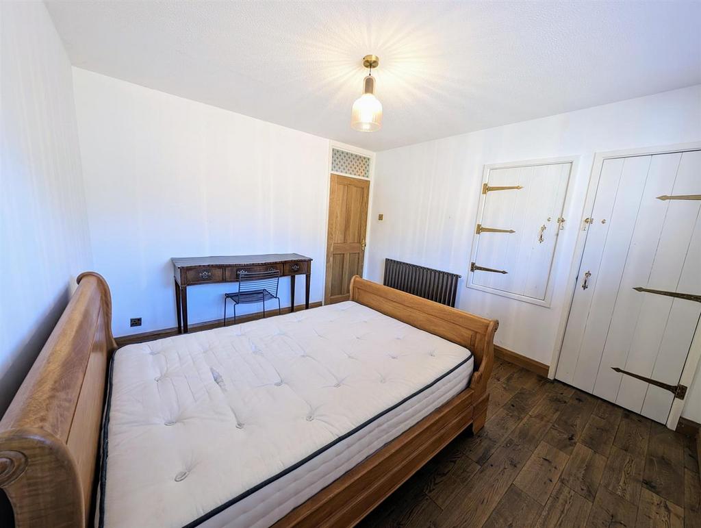 Master Bedroom.jpg