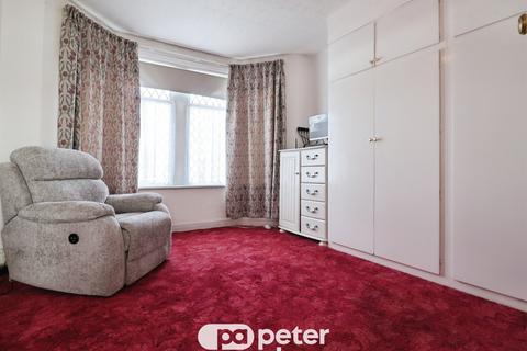 undefined, Heol Nest, Cardiff